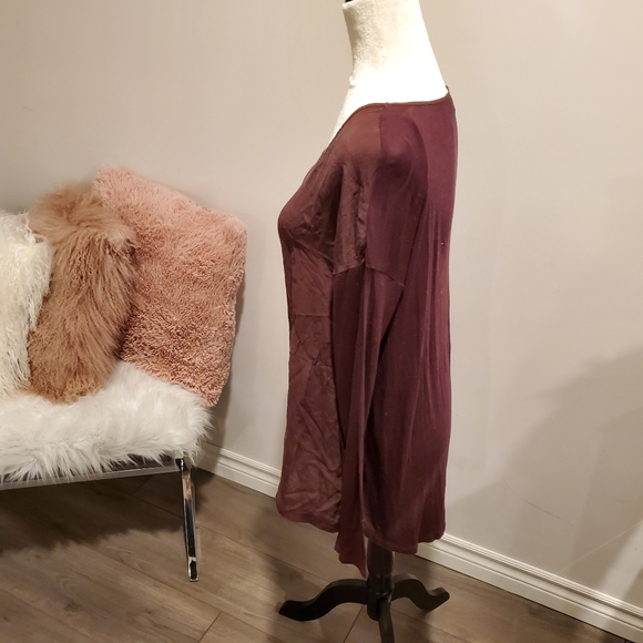 Aritzia Wilfred burgundy long sleeve tee top - Picture 2 of 5